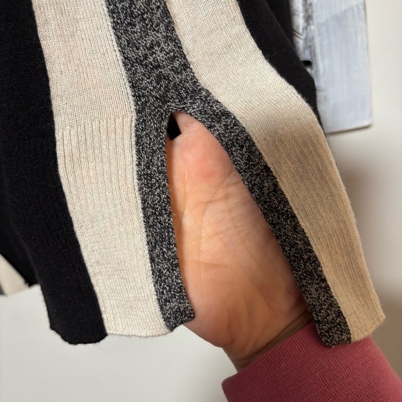 Smartwool Shadow Pine Pocket Black Merino Wool Crew Ventilated Sweater Size XS - Picture 6 of 10